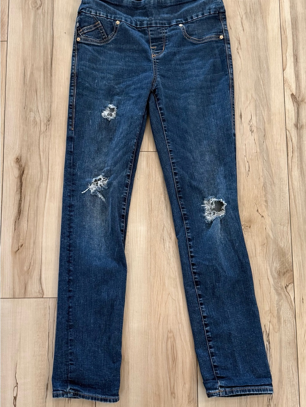 Rock and Republic Pull On Dark Distressed Slimming Jeans